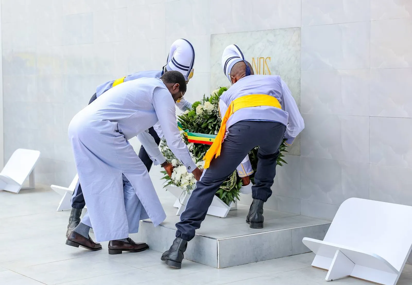 Allocution de Son Excellence Monsieur Bassirou Diomaye Diakhar Faye, Président
de la République du Sénégal, à la cérémonie solennelle de Commémoration du 80ème
anniversaire du massacre de Thiaroye 44
