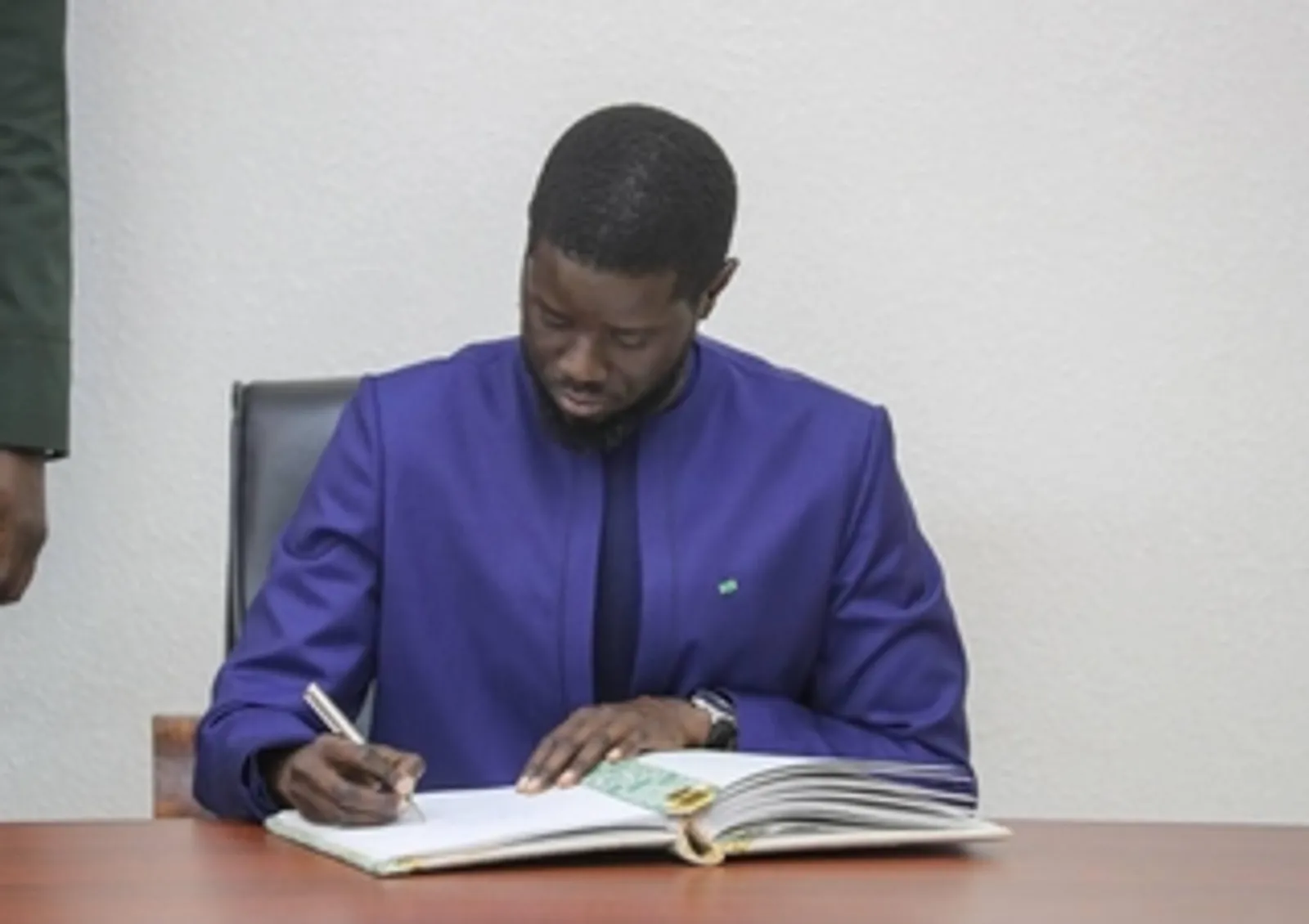 Lettre du Président Diomaye Faye aux agents de l’Etat